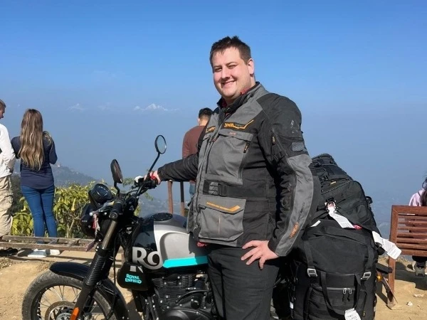 Do Foreigners Need a Nepali Driving License?