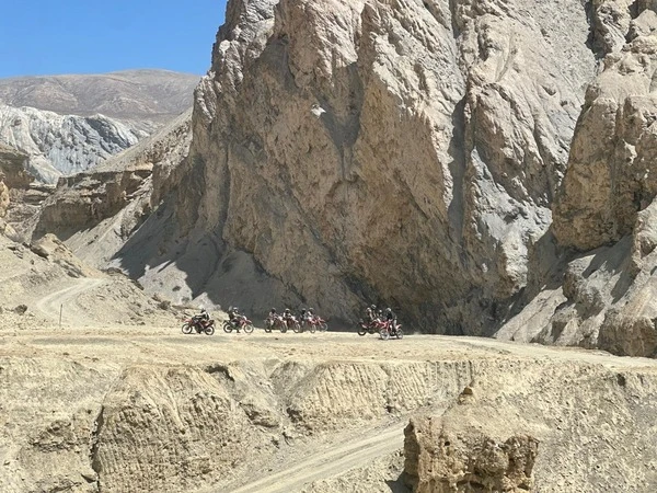 Motorbike tour in Nepal to Uppermustang