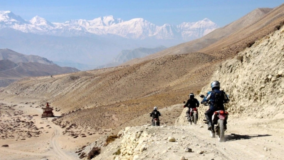 Best Time to Ride in Nepal | Month-by-Month Guide