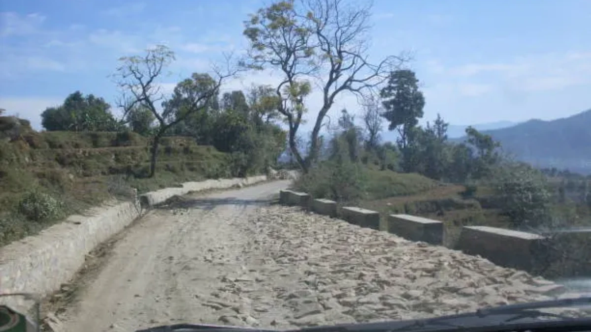 How Difficult Are Nepal’s Mountain Roads for Foreign Riders?