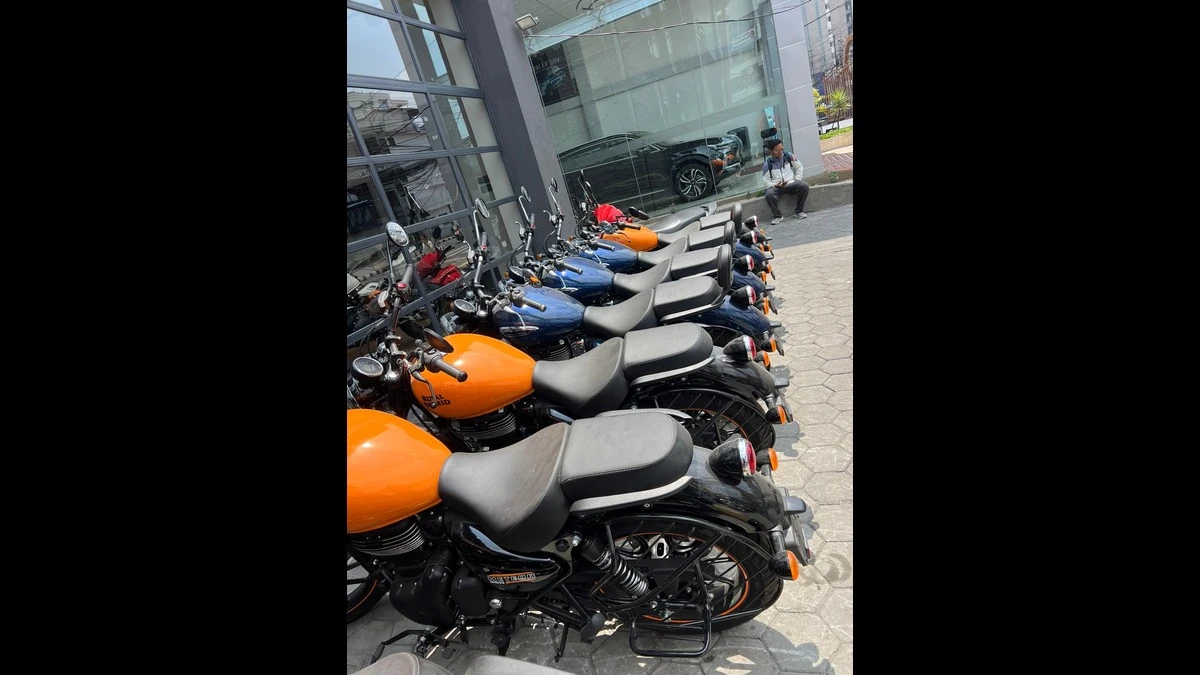 Best Bike for Kathmandu City Tour: Scooter vs Motorcycle (2026)